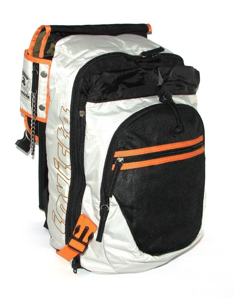 Рюкзак INVICTA B.PACK SHIBUIA green Рюкзак INVICTA B.PACK SHIBUIA green